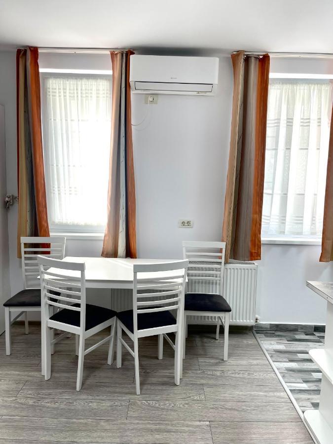 Cosy Place To Stay Timisoara Luaran gambar